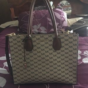 Michael Kors Large Convertible Mercer Tote